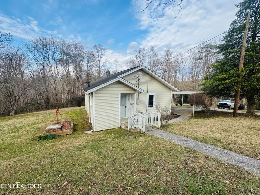 106 Echo Valley Rd, Rocky Top, TN 37769 - #3