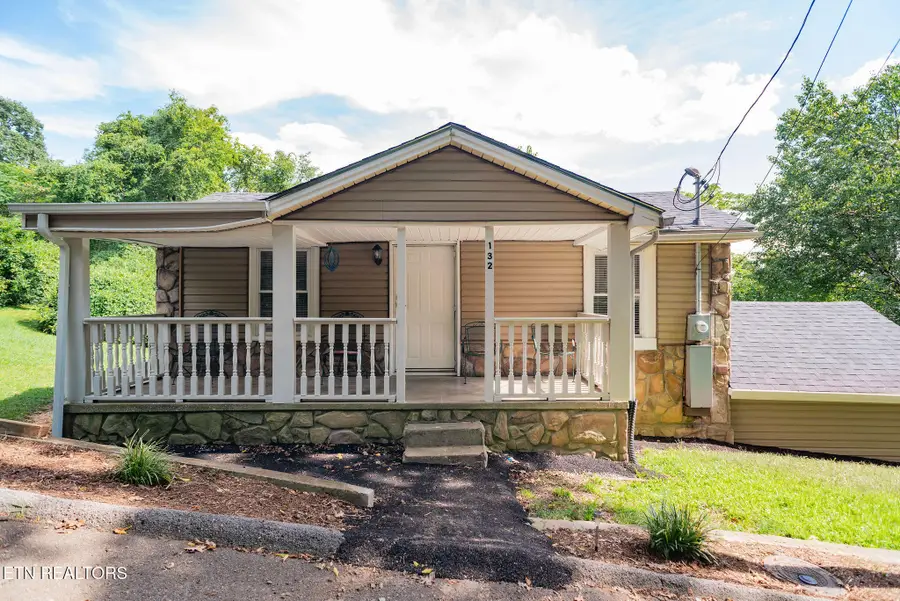 132 Watauga Ave, Knoxville, TN 37917 - #2
