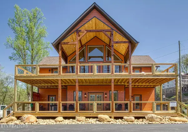 604 Cherokee Orchard Rd, Gatlinburg, TN 37738