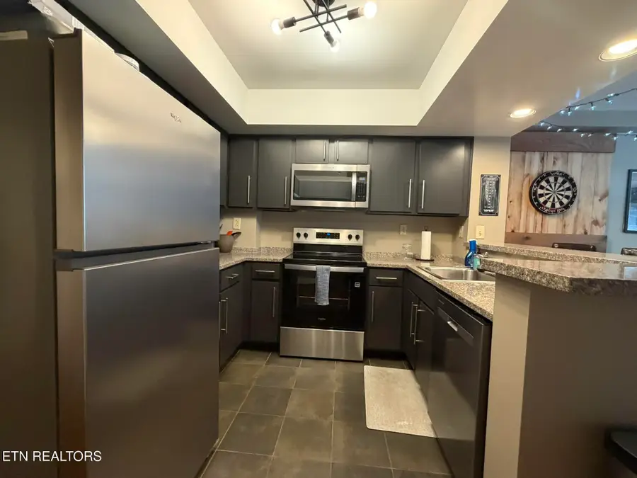 1735 Lake Ave #805, Knoxville, TN 37916 - #2