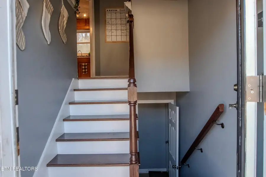 329 Summerville Rd, Kingsport, TN 37663 - #3