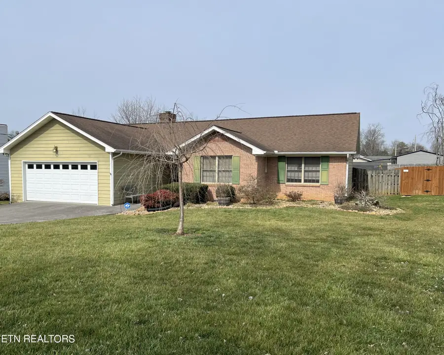 2638 Sherwin Rd, Knoxville, TN 37931 - #2