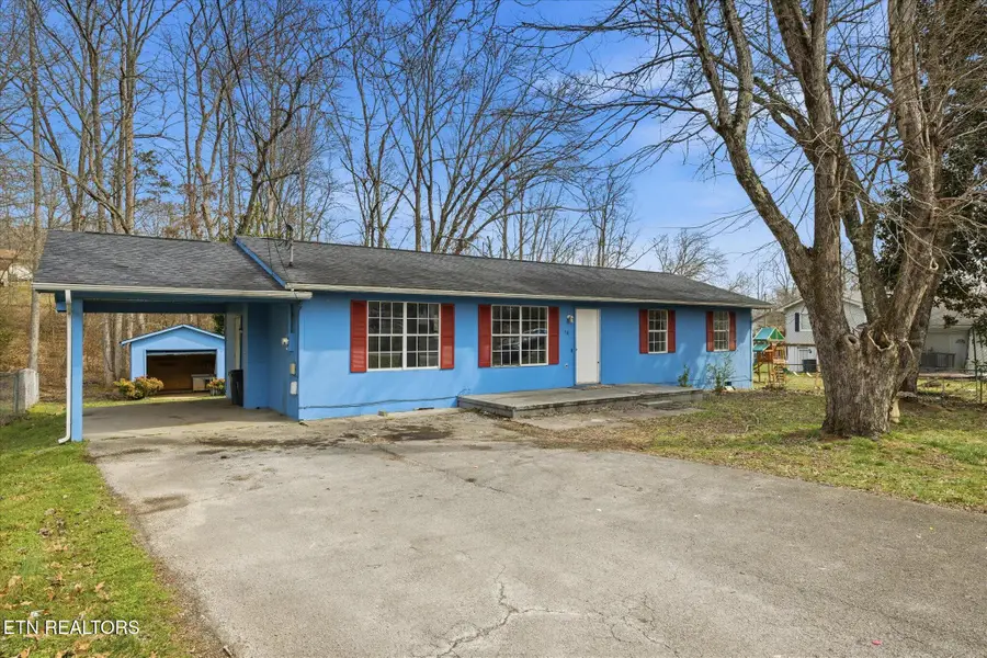 134 Foxwood Circle, Oliver Springs, TN 37840 - #2