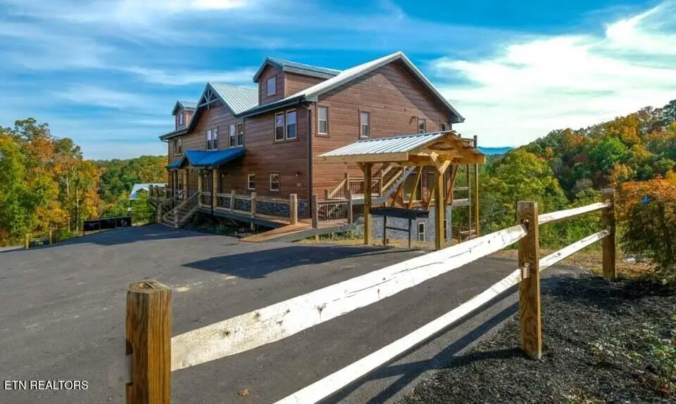 1481 Sleepy Valley Lane, Sevierville, TN 37876 - #1