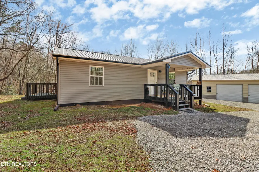 1621 Eureka Rd, Rockwood, TN 37854 - #2