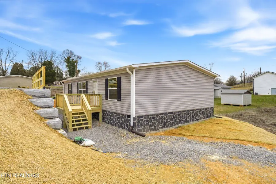 124 Riverview Drive, Loudon, TN 37774 - #2