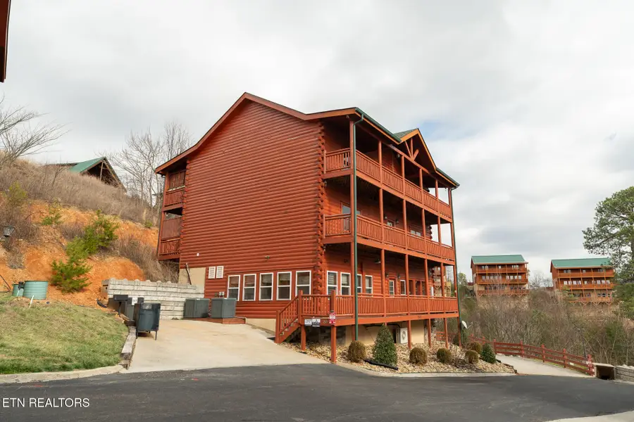 2517 Laurel Point Way, Sevierville, TN 37862 - #2