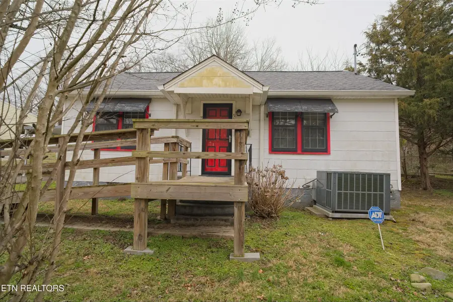 5924 Grove Drive, Knoxville, TN 37918 - #3