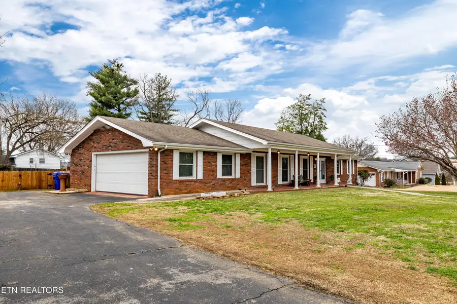 117 Essex Drive, Knoxville, TN 37922 - #2