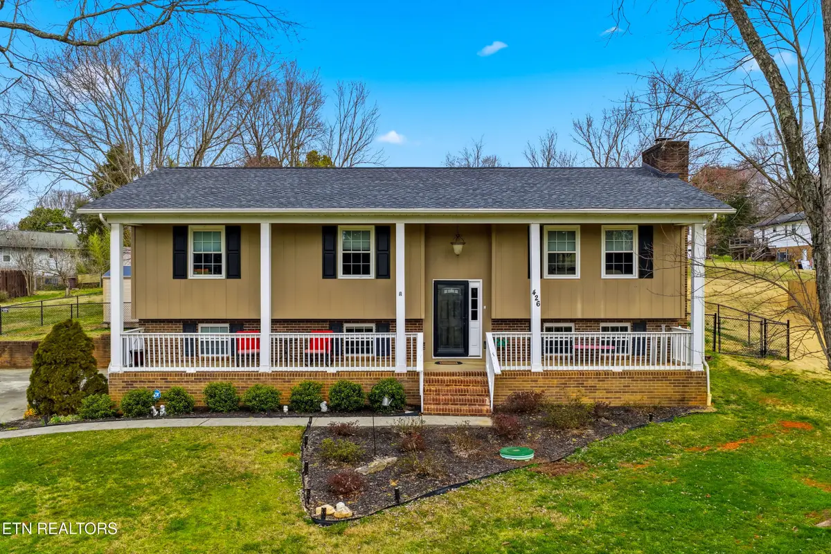 426 Coulter Rd, Maryville, TN 37804 - #1