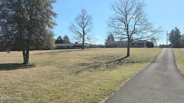 8200 Tazewell Pike, Corryton, TN 37721