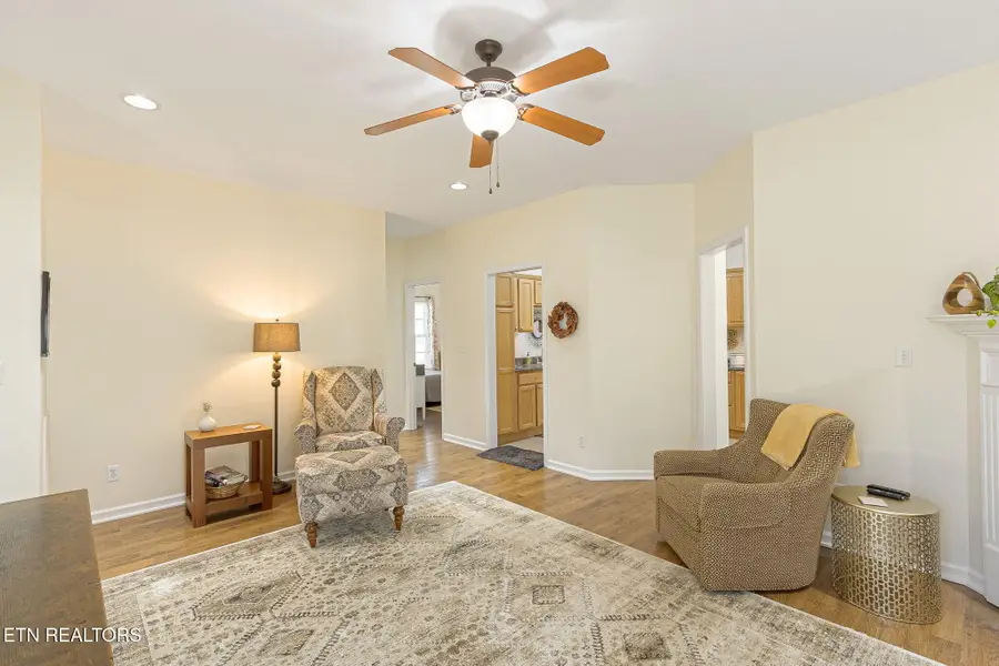 143 Manhattan Ave, Oak Ridge, TN 37830 - #3