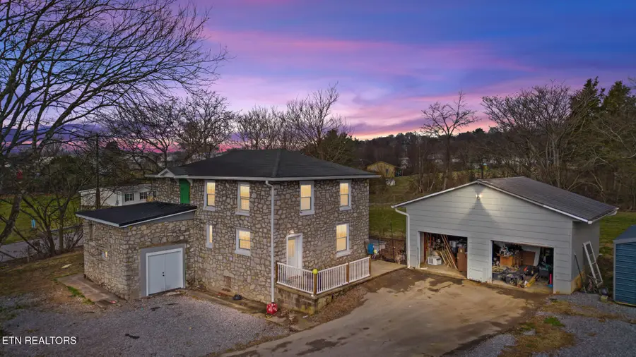 2176 Walnut St, White Pine, TN 37890 - #2