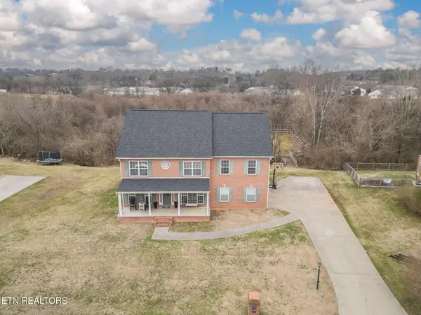 911 Westin Woods Lane, Seymour, TN 37865