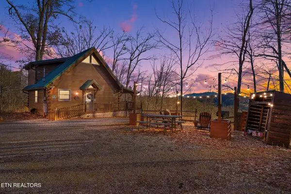 4361 Oakland Way #UNIT 3, Gatlinburg, TN 37738