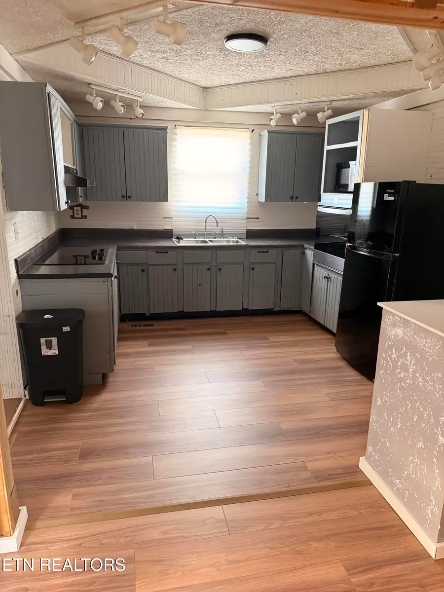 1372 Remsen St, Alcoa, TN 37701 - #2