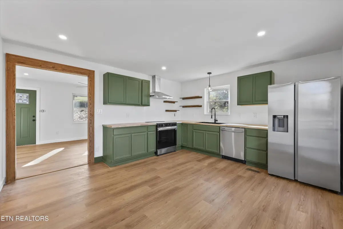 2737 Washington Pike, Knoxville, TN 37917 - #1