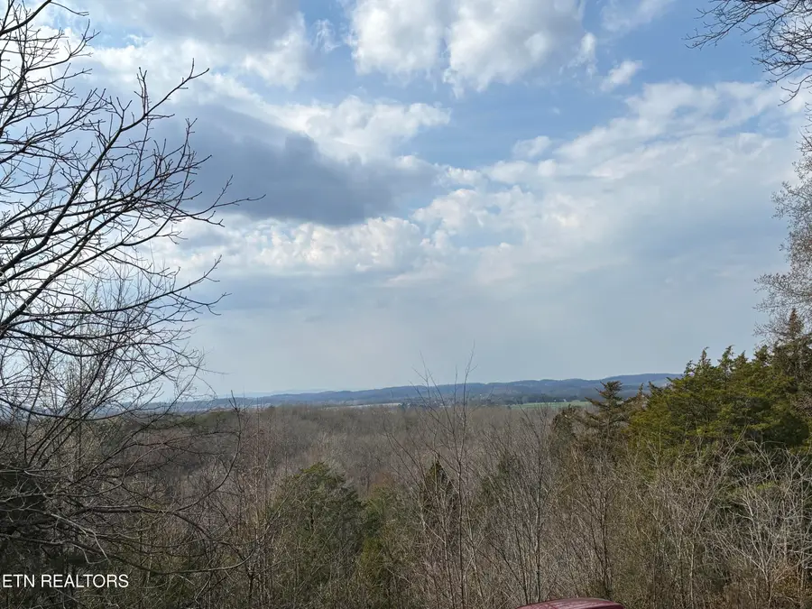 8634 Bud Hawkins Rd, Corryton, TN 37721 - #3