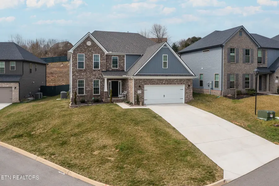 8740 Yellow Aster Rd, Knoxville, TN 37931 - #2