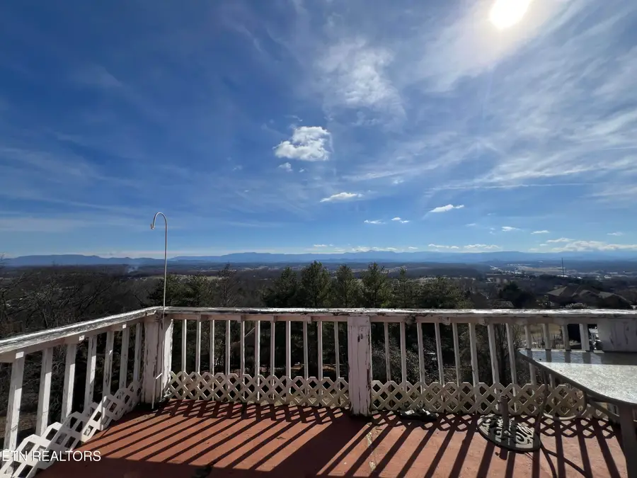 1060 Hilltop Lane, Kodak, TN 37764 - #2