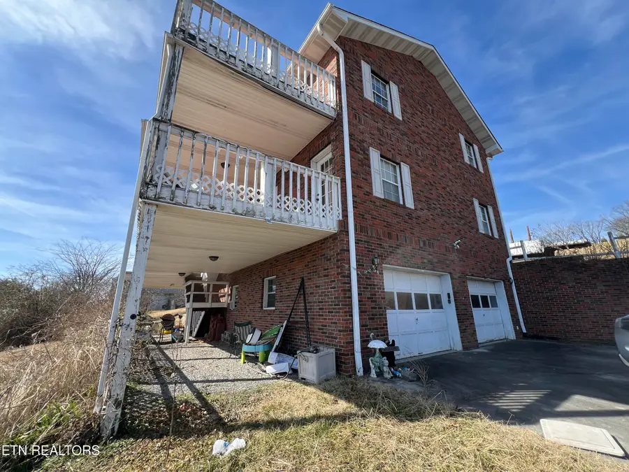 1060 Hilltop Lane, Kodak, TN 37764 - #3