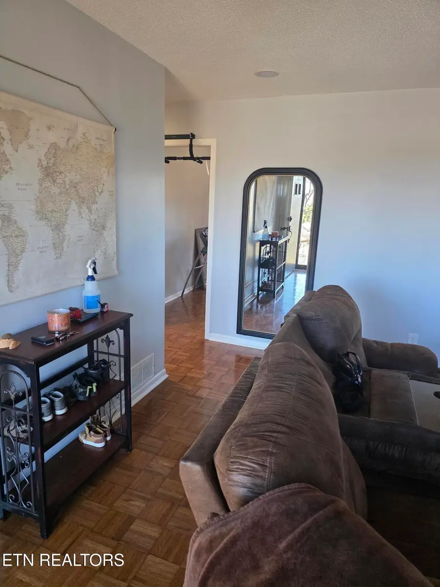 1808 E Alpine Drive, Maryville, TN 37804 - #2