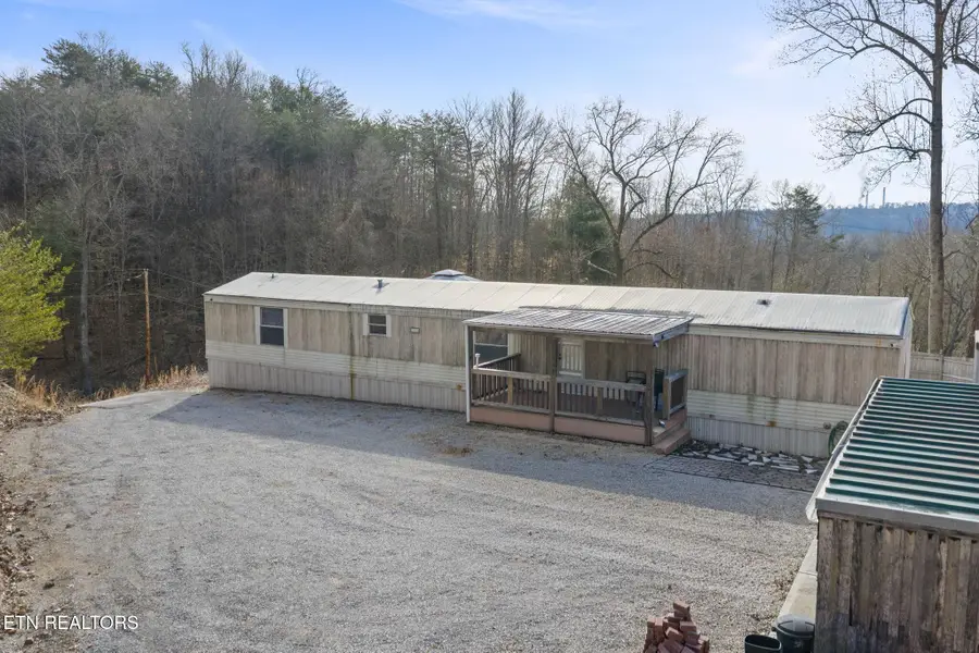 425 Bazel Rd, Harriman, TN 37748 - #2