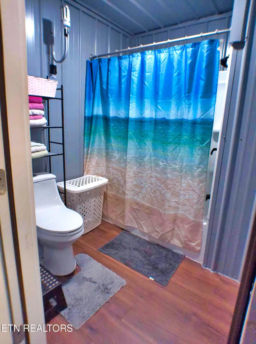 128 Knepp Rd, Deer Lodge, TN 37726 - #2