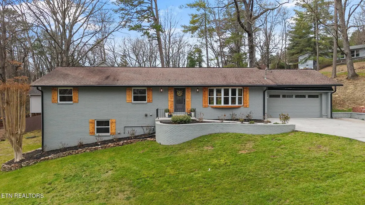 5833 Briercliff Rd, Knoxville, TN 37918 - #1