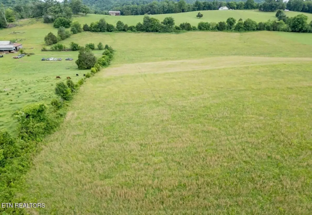 265 Thompson Rd, Madisonville, TN 37354 - #1