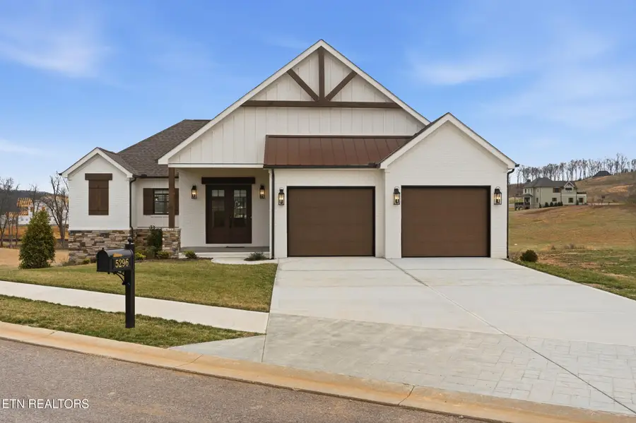 5296 Old Club Rd, Loudon, TN 37774 - #2