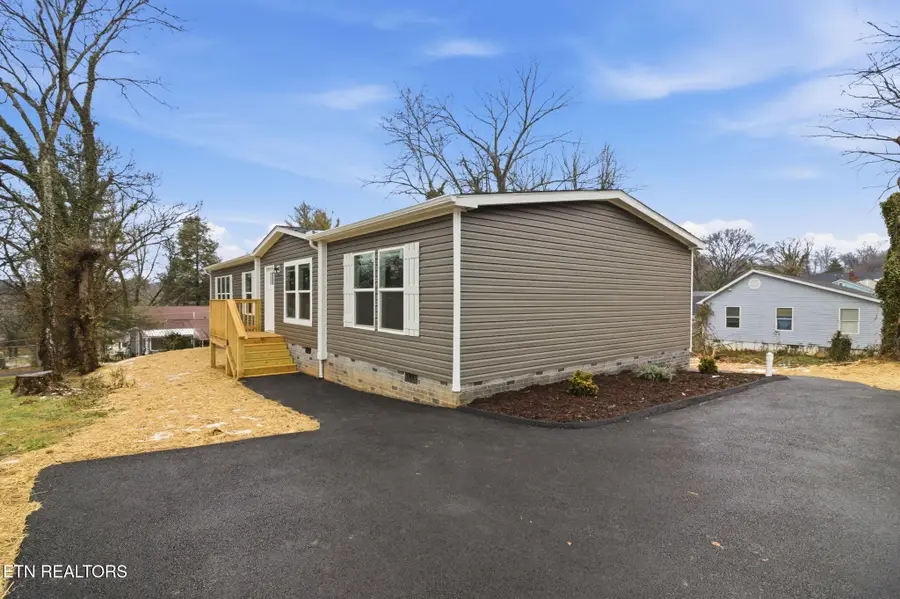 2715 Sunset Ave, Knoxville, TN 37914 - #2