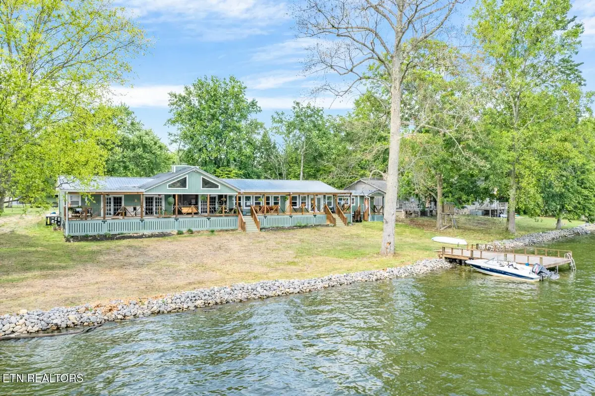 4225 W Lakeview Circle, Louisville, TN 37777 - #1