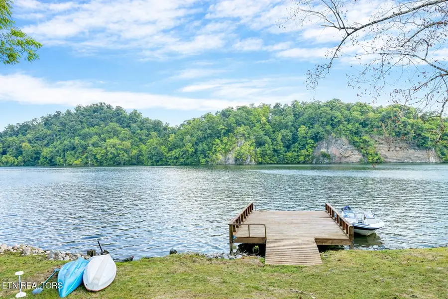 4225 W Lakeview Circle, Louisville, TN 37777 - #2