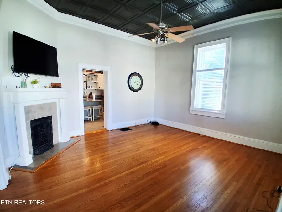 106 Villa St, McMinnville, TN 37110 - #3