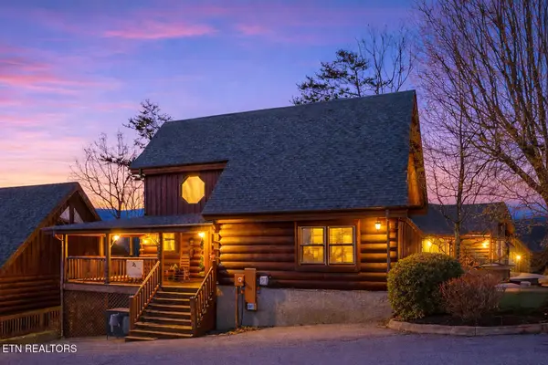 1959 Cougar Crossing Way, Sevierville, TN 37876