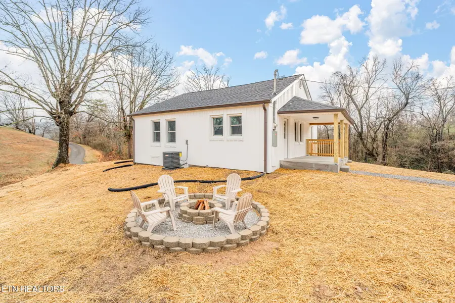 3535 Triple Oak St, Rockford, TN 37853 - #2