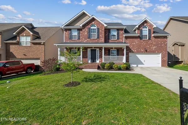 1719 Yearling Rd, Knoxville, TN 37932