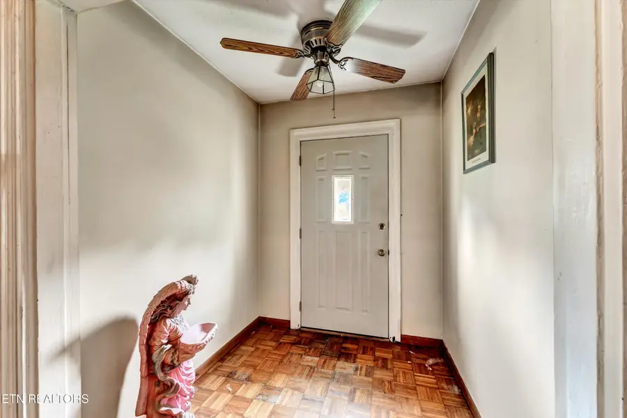 123 Sexton Lane, Clinton, TN 37716 - #3