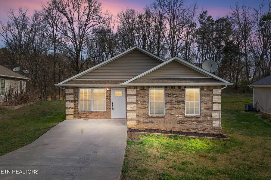 1818 Watauga St, Sevierville, TN 37876 - #2