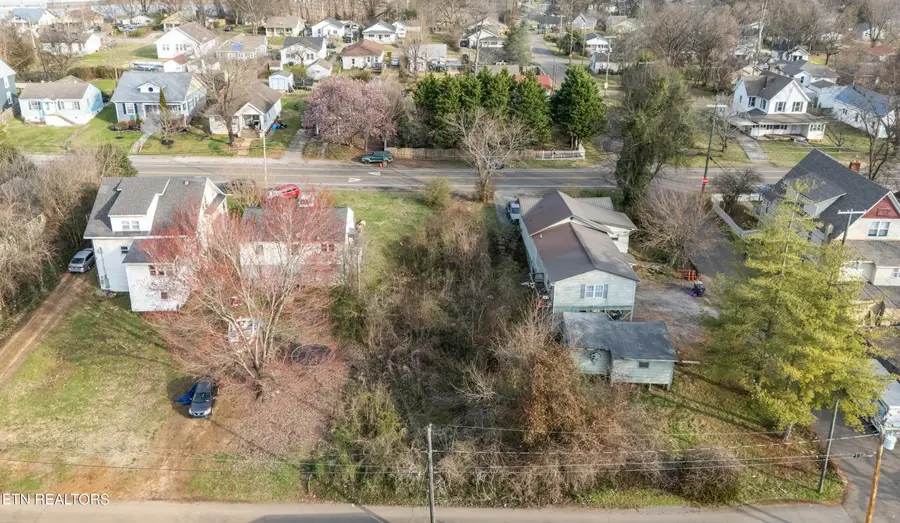 958 Chickamauga Ave, Knoxville, TN 37917 - #2