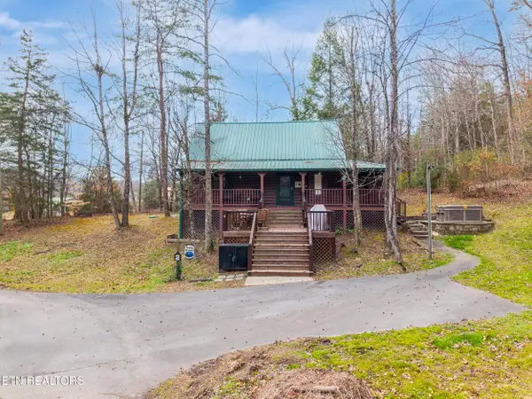 2148 Little Valley Rd #Unit B, Sevierville, TN 37862