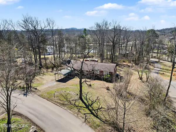 165 Cedar Crest Lane, Friendsville, TN 37737