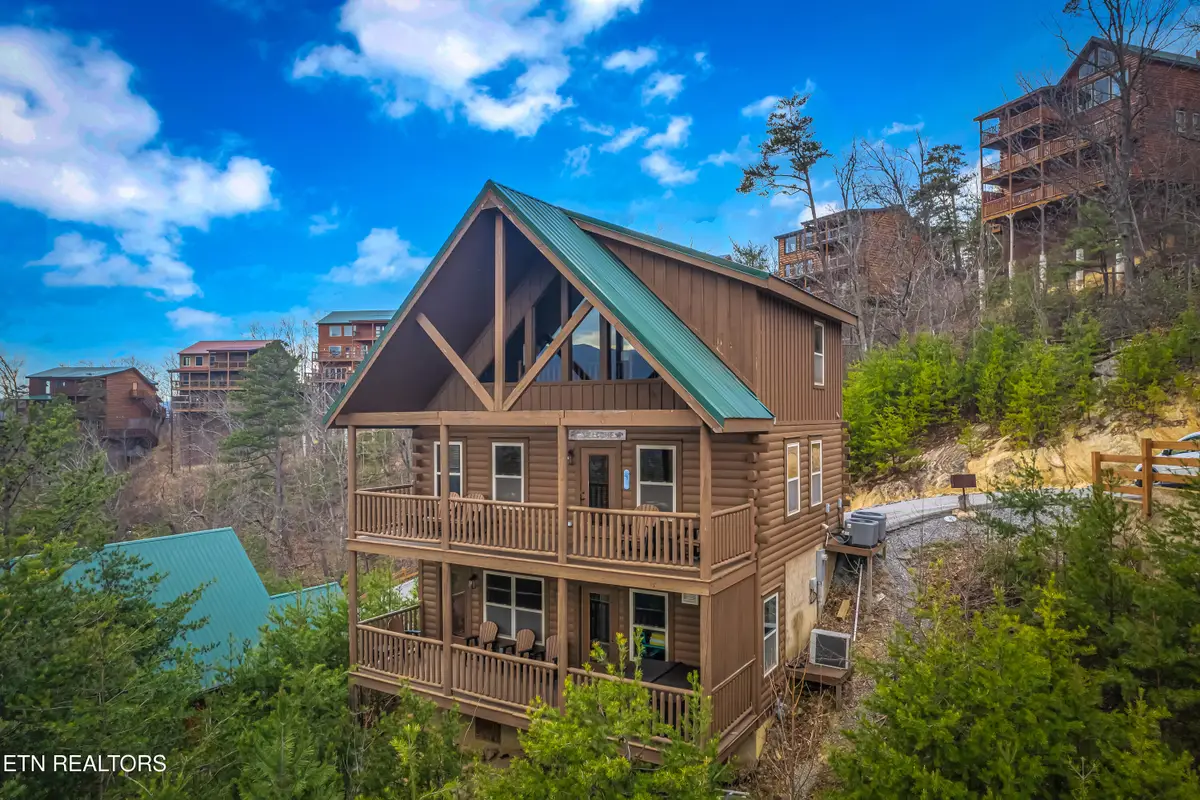 4836 Highland Place Way, Pigeon Forge, TN 37863 - #1