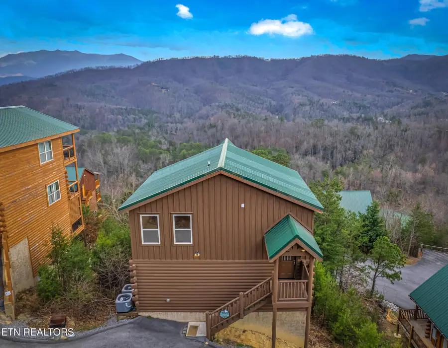 4836 Highland Place Way, Pigeon Forge, TN 37863 - #3