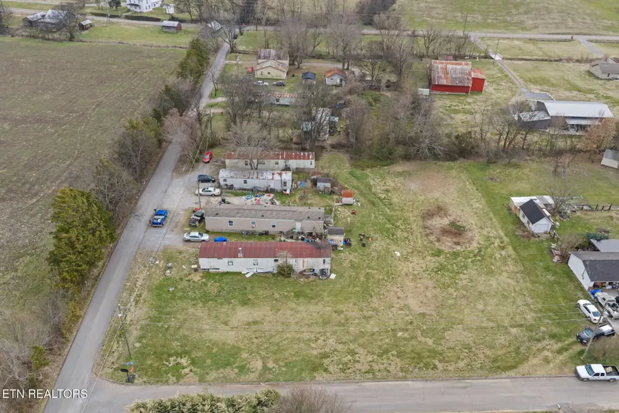 149 Fairgarden Rd, Sevierville, TN 37876 - #2