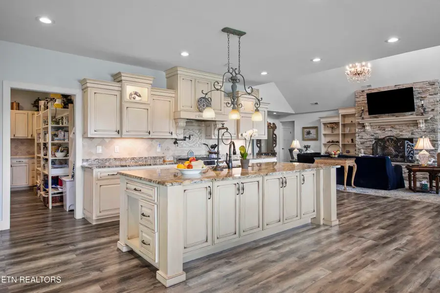 5925 Sevierville Rd, Seymour, TN 37865 - #3