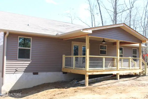 807 Dulog Tr, Jamestown, TN 38556