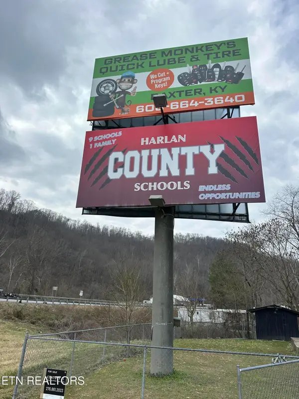 6154A State Highway 840 #A, Wallins, KY 40873