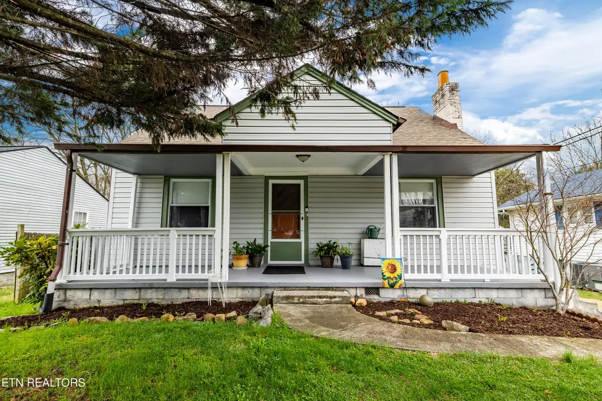 2521 Seymour Ave, Knoxville, TN 37917 - #1